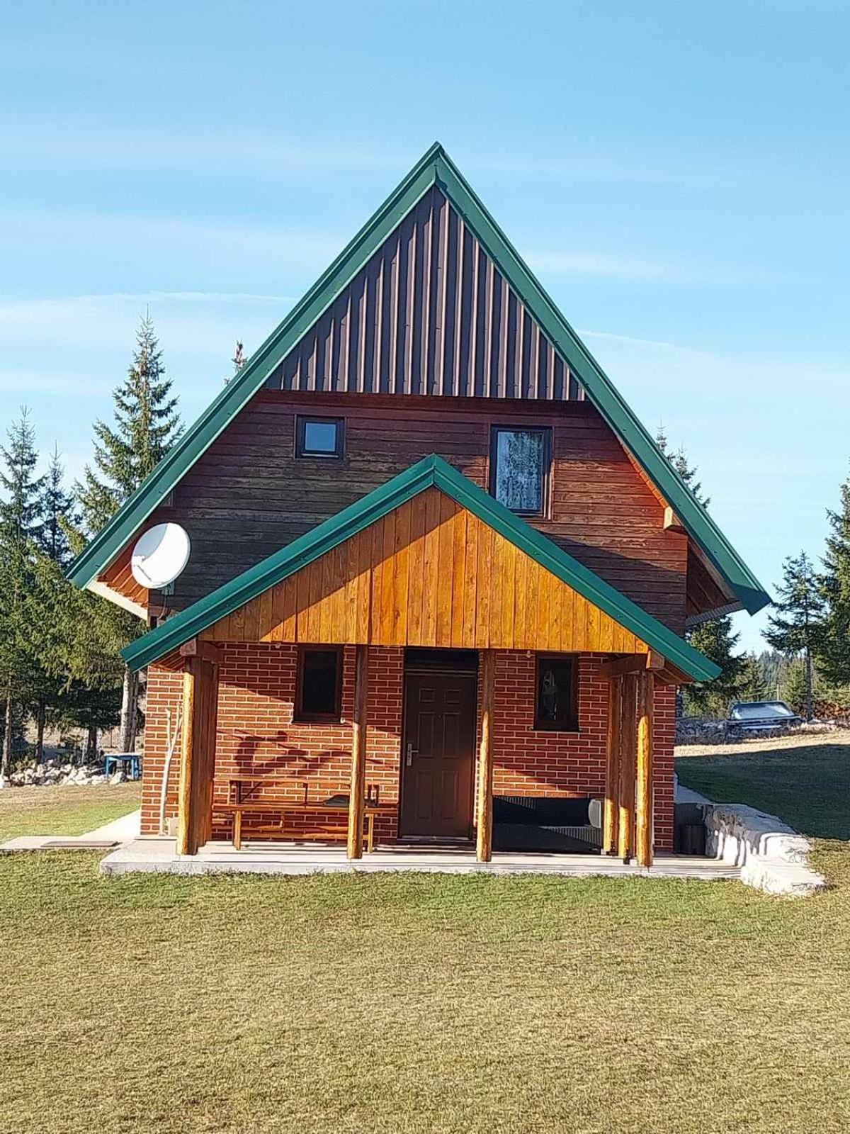 House In Forest Zabljak  Luaran gambar