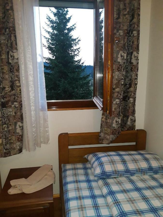 House In Forest Zabljak  Luaran gambar